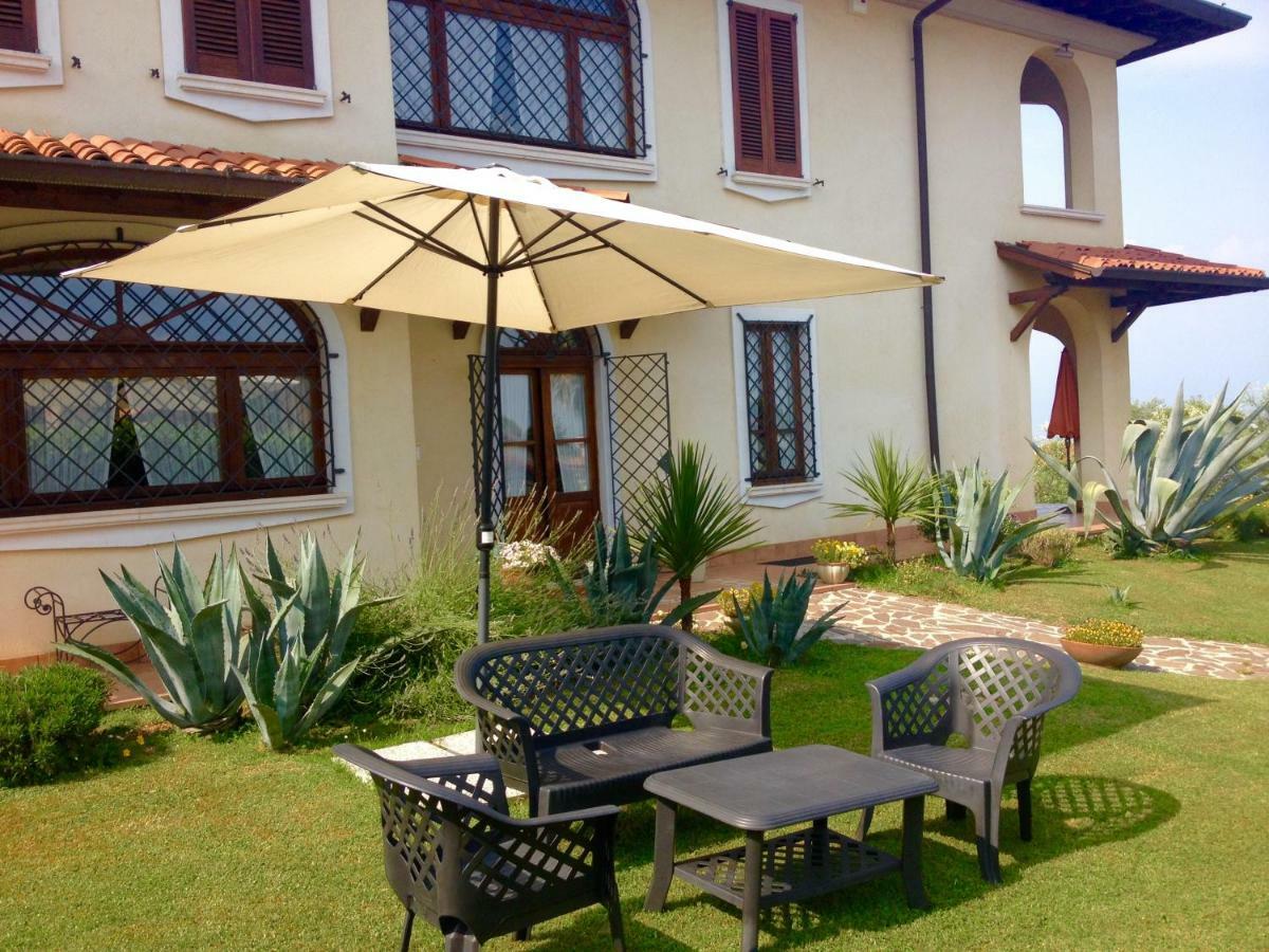 Villa Beatrice โลนาโต ภายนอก รูปภาพ