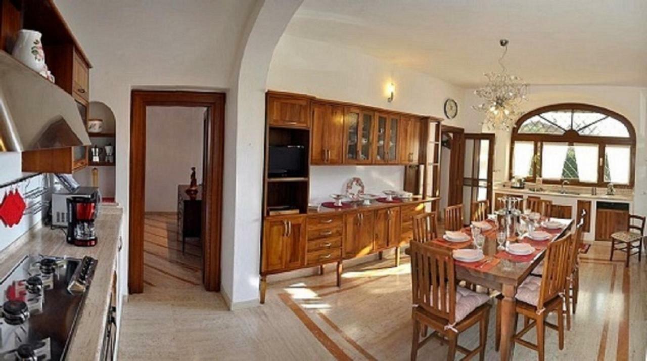 Villa Beatrice โลนาโต ภายนอก รูปภาพ