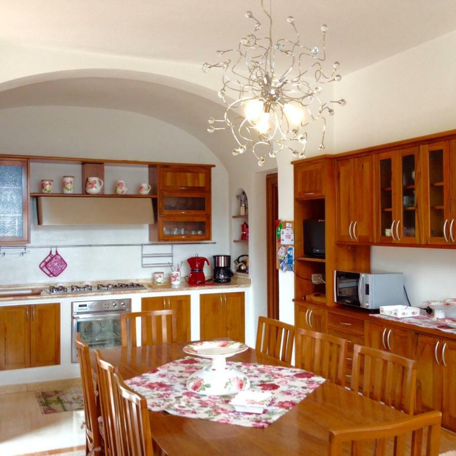 Villa Beatrice โลนาโต ภายนอก รูปภาพ
