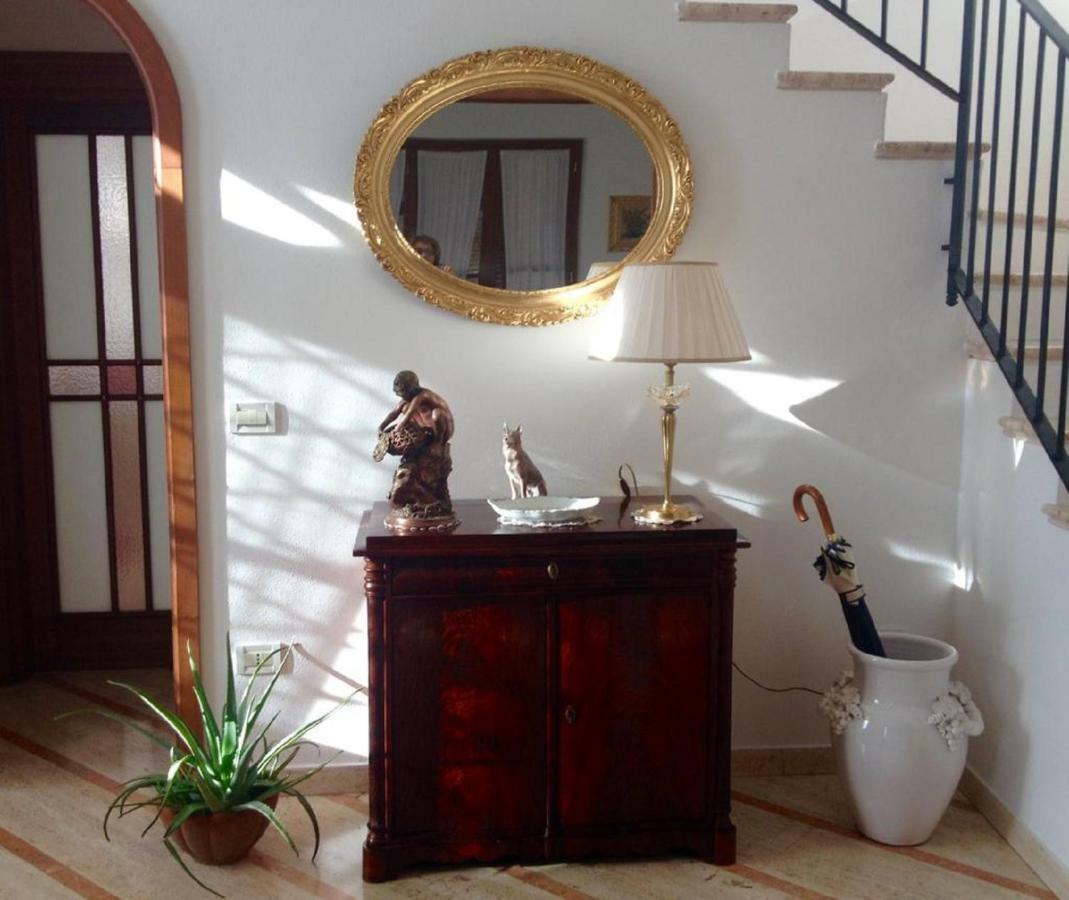 Villa Beatrice โลนาโต ภายนอก รูปภาพ